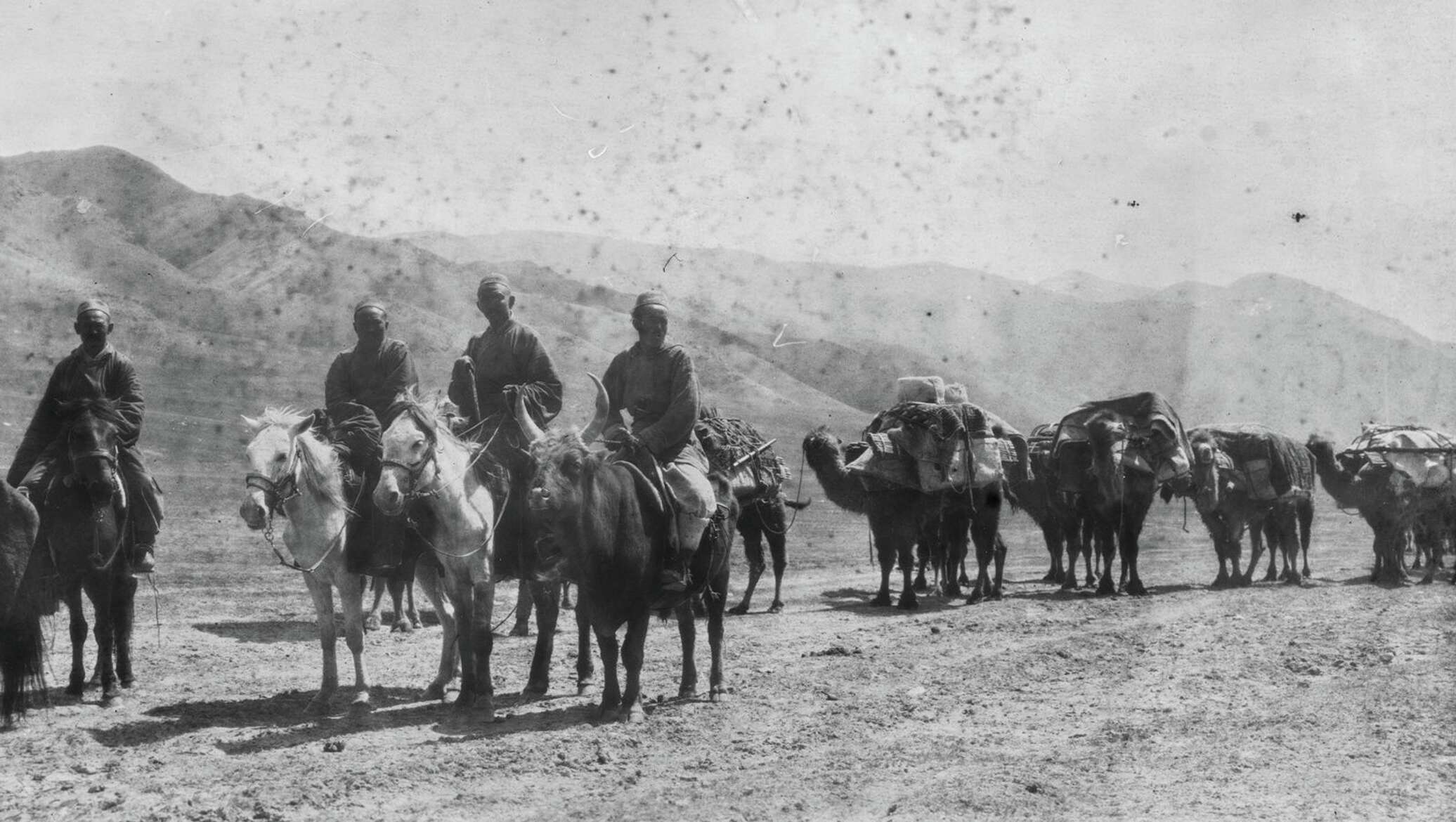 Старых кыргызстана. Кыргызы 1916. Кыргызы 19 века. Кыргызстан в 20 веке. Древние кыргызы.