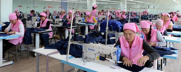 Швейный цех Аселим в селе Кара-Тектир в Токтогульском районе - Sputnik Кыргызстан