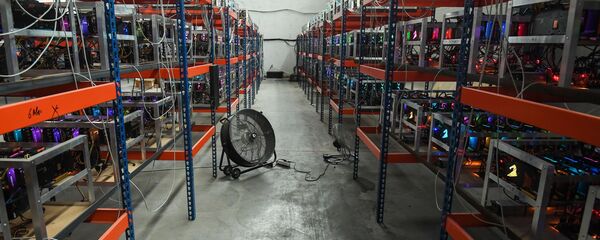 Майнинг ферма. Архивное фото - Sputnik Кыргызстан