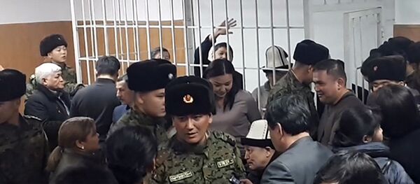 Что творилось в суде после объявления приговора по делу о ТЭЦ — видео - Sputnik Кыргызстан