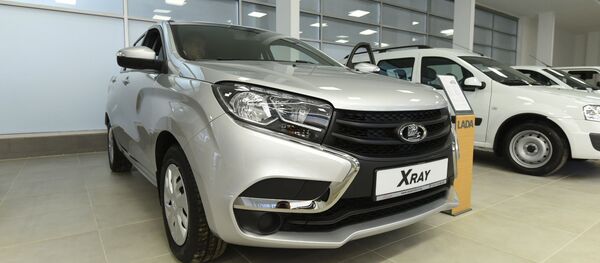 Автомобили в LADA-центре в Бишкеке - Sputnik Кыргызстан