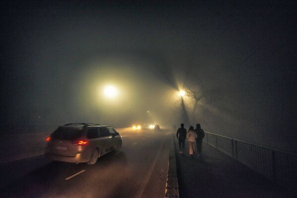 Густой туман в Бишкеке - Sputnik Кыргызстан