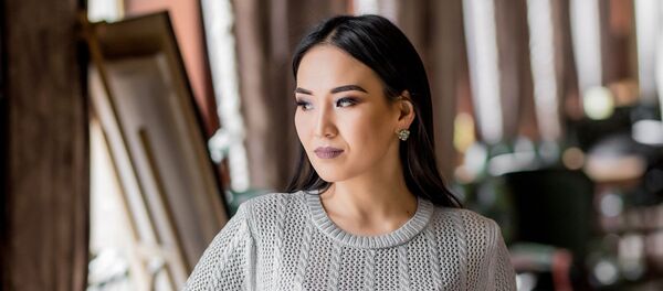 Ведущая Айпери Адамкулова - Sputnik Кыргызстан