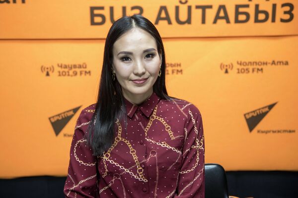 Адамкулова: иним каза болгондон 7 күндөн соң иш-чара алып барганга туура келди - Sputnik Кыргызстан