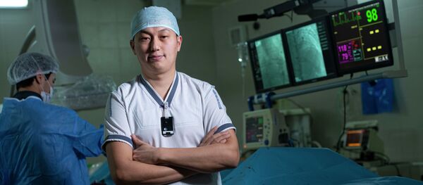 Кардиохирург Абай Турдубаев - Sputnik Кыргызстан
