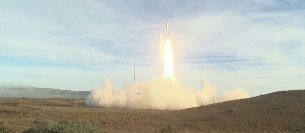 На пороге холодной войны: США испытало запрещенную ДРСМД ракету — видео - Sputnik Кыргызстан