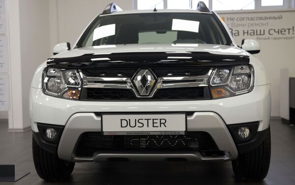 Renault Duster. Объем двигателя — 2 л; цена — 1 254 000 сомов ($ 17 953) - Sputnik Кыргызстан