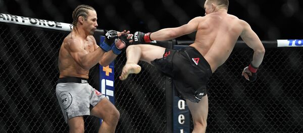 UFC 245 в Парадайсе. Петр Ян и Юрай Фэйбер UFC 245 в Парадайсе. Петр Ян и Юрай Фэйбер - Sputnik Кыргызстан