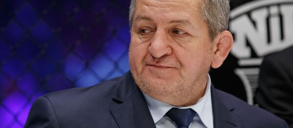 Россиялык мушкер Хабиб Нурмагомедовдун атасы жана машыктыруучусу Абдулманап Нурмагомедов. Архив - Sputnik Кыргызстан