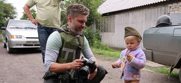 У Стенина было чутье на эксклюзив, отмечают его коллеги. У Стенина было чутье на эксклюзив, отмечают его коллеги. - Sputnik Кыргызстан