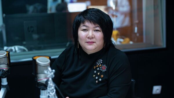 Билим берүү жана илим министрлигинин жетектөөчү адиси Махабат Мамытова - Sputnik Кыргызстан