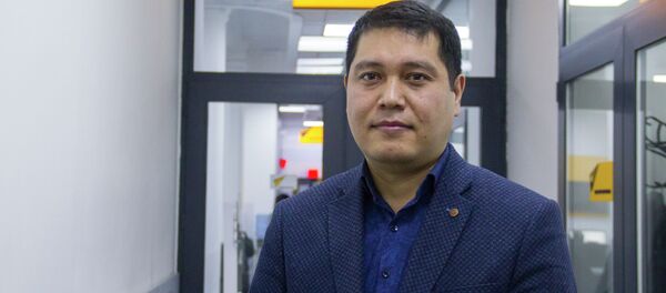 Өлкөдөгү телеканалдардын биринин башкы продюсери Алтынбек Деркембаев - Sputnik Кыргызстан