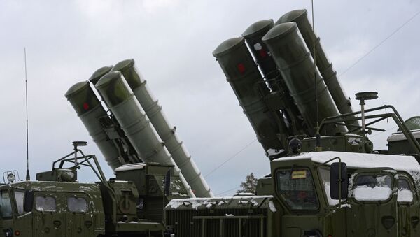Пусковые установки зенитной ракетной системы С-400 Триумф - Sputnik Кыргызстан