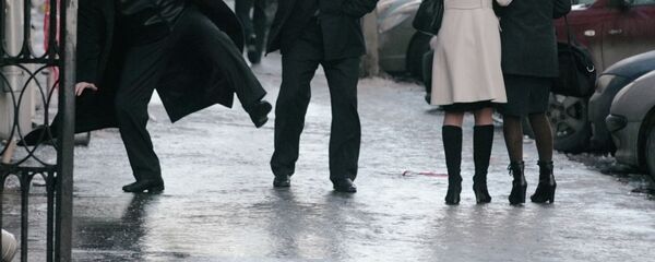 Гололед на улицах города - Sputnik Кыргызстан