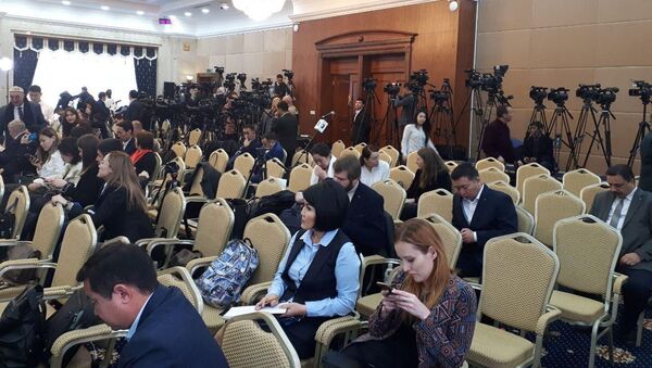Большая пресс-конференция Сооронбая Жээнбекова - Sputnik Кыргызстан