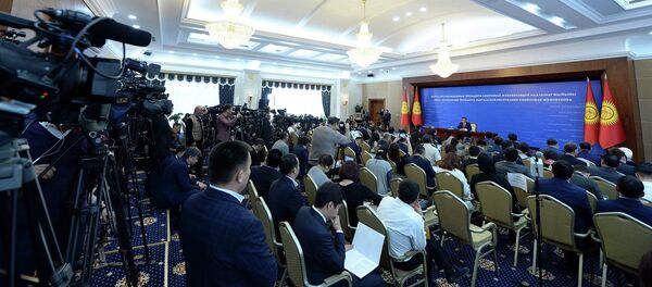 Большая пресс-конференция президента Сооронбая Жээнбекова  - Sputnik Кыргызстан