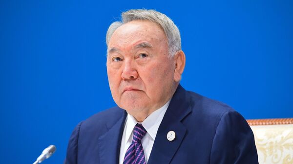 Казакстандын туңгуч президенти Нурсултан Назарбаев. Архив - Sputnik Кыргызстан