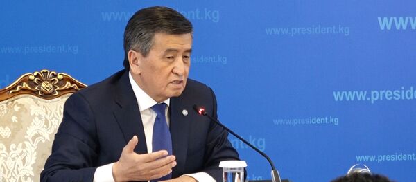 Сөгүп жатам! Жээнбековдун бажыдагы коррупция жана Матраимов боюнча жообу. Видеоо - Sputnik Кыргызстан