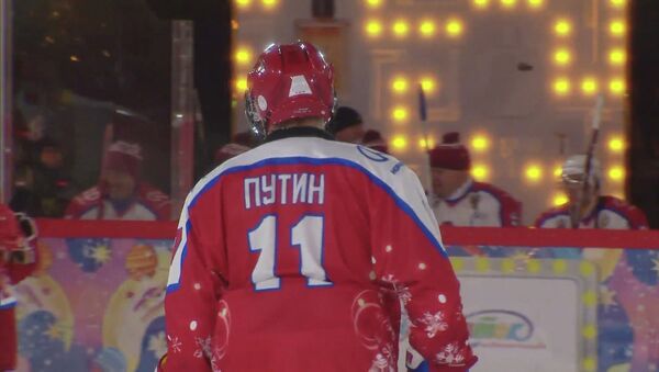 Как Путин сыграл в хоккей со звездами — видео - Sputnik Кыргызстан