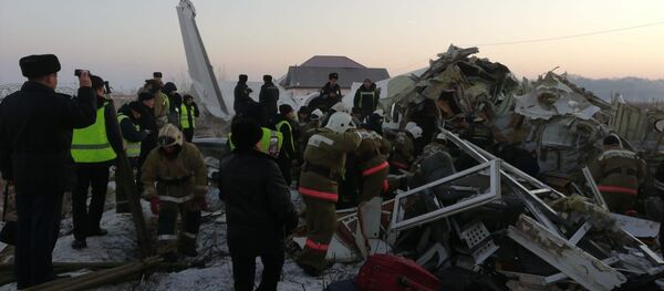 Авиакрушение пассажирского самолета в Алматы - Sputnik Кыргызстан