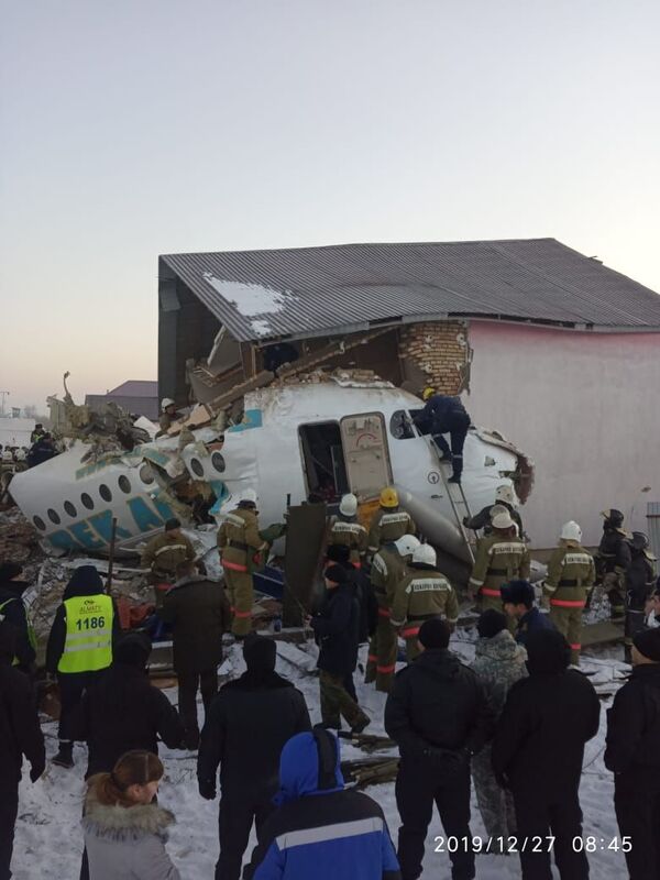 Авиакрушение пассажирского самолета в Алматы - Sputnik Кыргызстан