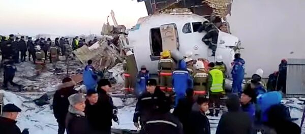 Видео с места крушения самолета в Алматы - Sputnik Кыргызстан