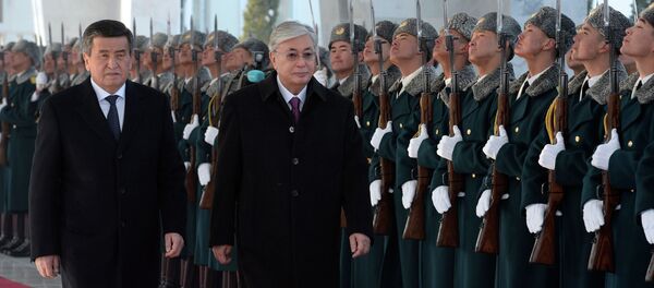 Президент КР Сооронбай Жээнбеков и президент Казахстана Касым-Жомарт Токаев. Архивное фото - Sputnik Кыргызстан