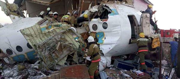 Авиакрушение пассажирского самолета под Алматой - Sputnik Кыргызстан