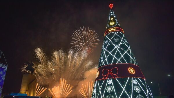 31 декабря на центральной площади Ала-Тоо состоялся концерт. - Sputnik Кыргызстан
