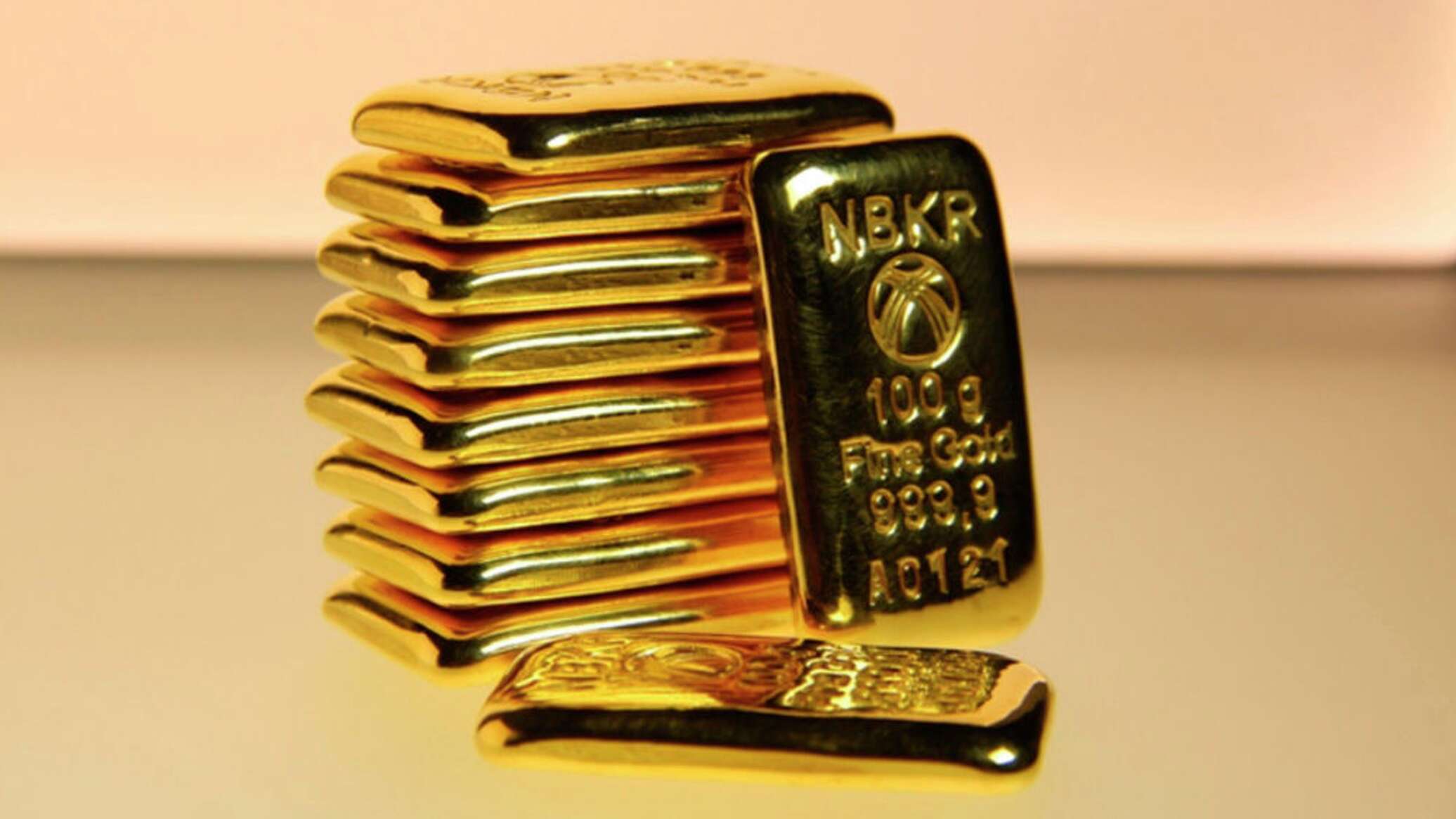 Аффинированное золото. Банковское золото. Розовое золото слиток. Золотые слитки таджикистана. Золото слитки 100 грамм кыргызстане.