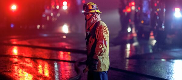 АКШнын өрт өчүрүү кызматкерлери. Архив - Sputnik Кыргызстан