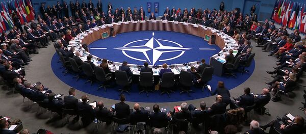 АКШ — Иран чатагы: Вашингтон Жакынкы Чыгышта таасирин сактоого кантип аракеттенүүдө АКШ — Иран чатагы: Вашингтон Жакынкы Чыгышта таасирин сактоого кантип аракеттенүүдө - Sputnik Кыргызстан