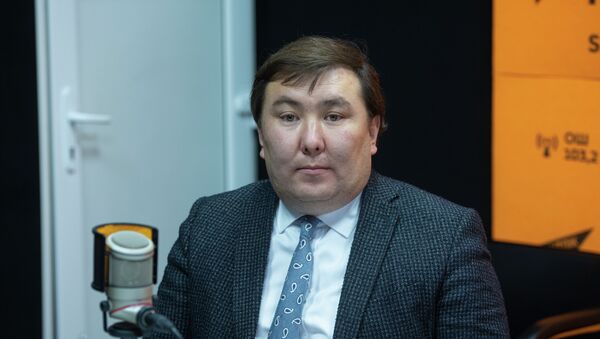 ТИМге караштуу Консулдук кызмат департаментинин директорунун орун басары Бахтияр Шакиров - Sputnik Кыргызстан