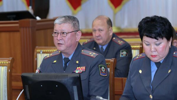 Заместитель министра внутренних дел КР Памир Асанов на заседании ЖК - Sputnik Кыргызстан