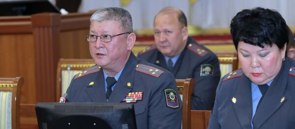 Заместитель министра внутренних дел КР Памир Асанов на заседании ЖК - Sputnik Кыргызстан