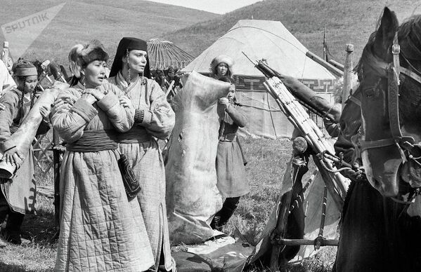 Съемки фильма Чингиз хан в 1992 году - Sputnik Кыргызстан