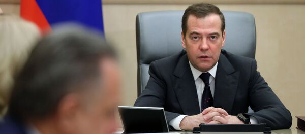 Премьер-министр РФ Д. Медведев провел совещание с вице-премьерами РФ - Sputnik Кыргызстан