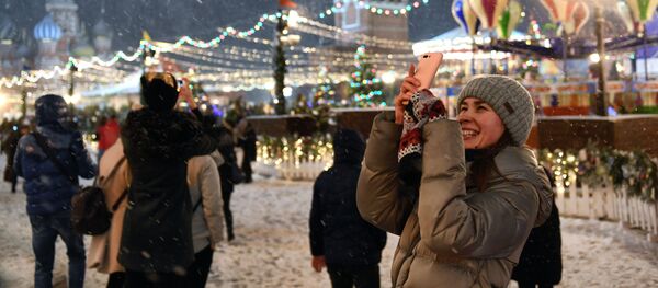 Новогоднее оформление города Москвы - Sputnik Кыргызстан