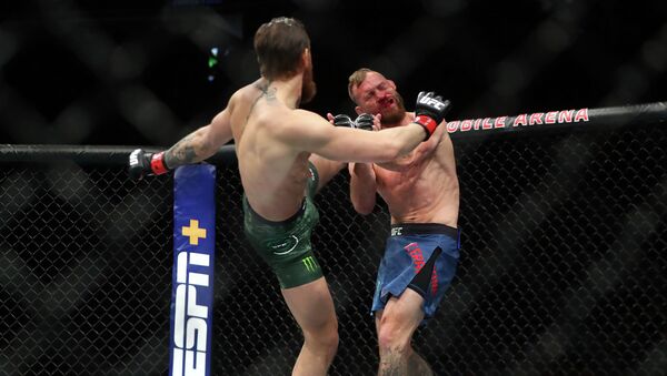 Бой Конора Макгрегора и Дональда Серроне в турнире UFC 246 в Лас-Вегасе - Sputnik Кыргызстан
