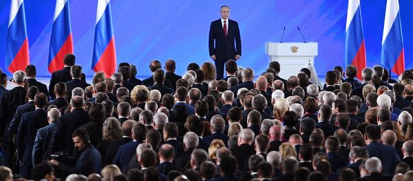 Ежегодное послание президента РФ В. Путина Федеральному Собранию - Sputnik Кыргызстан