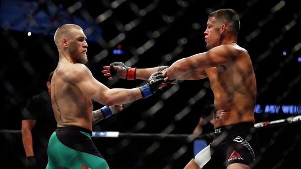 UFC 202 в Лас-Вегасе. Конор МакГрегор и Нейт Диас - Sputnik Кыргызстан