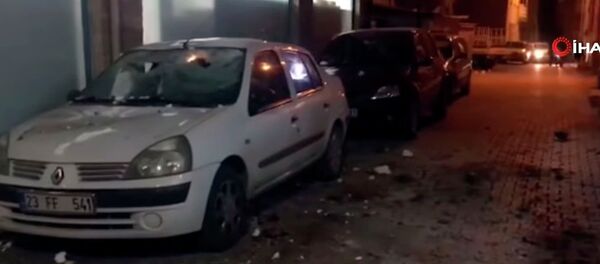 Что творилось в Турции во время сильного землетрясения — видео Что творилось в Турции во время сильного землетрясения — видео - Sputnik Кыргызстан