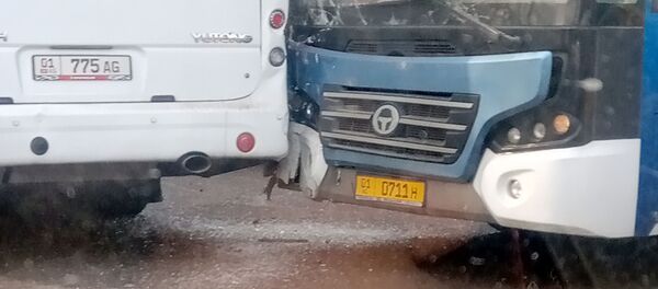 ДТП в районе улицы Фучика в Бишкеке - Sputnik Кыргызстан