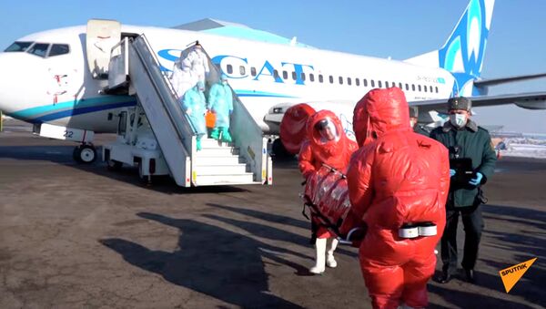 Как в Казахстане готовятся к прилету зараженного коронавирусом — видео - Sputnik Кыргызстан