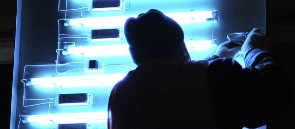 Демонтаж рекламы с исторических зданий в Москве - Sputnik Кыргызстан