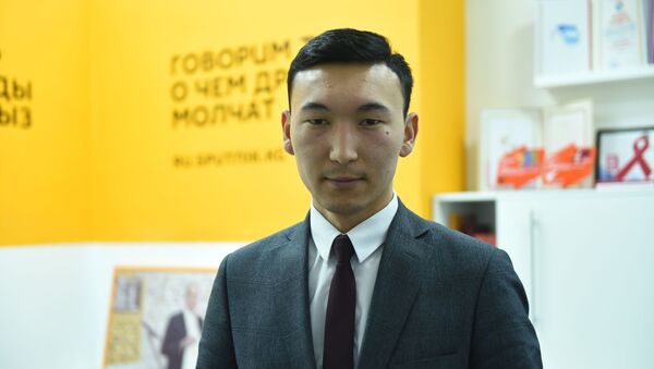 Главный специалист отдела Министерства социального развития Шабдан Кайыпов - Sputnik Кыргызстан