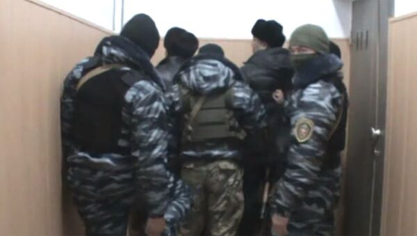 Видео операции Бандит — 31 члена ОПГ доставили в УВД Оша - Sputnik Кыргызстан