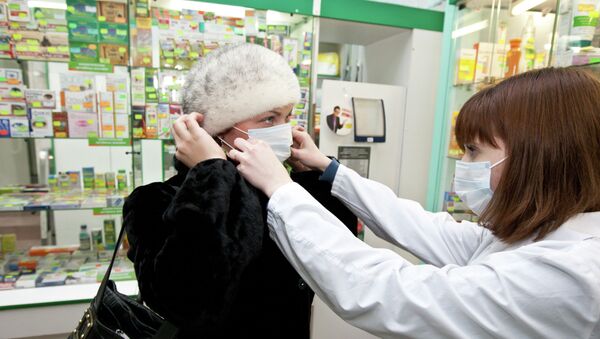 Продажа медицинских масок и лекарств в аптеках Томска - Sputnik Кыргызстан
