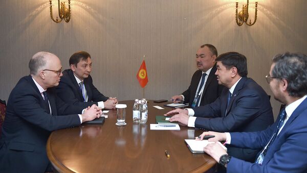 Рабочий визит премьер-министра Мухаммедкалыя Абылгазиева в Алматы - Sputnik Кыргызстан