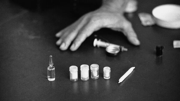 Шприц и наркотические средства. Архивное фото - Sputnik Кыргызстан